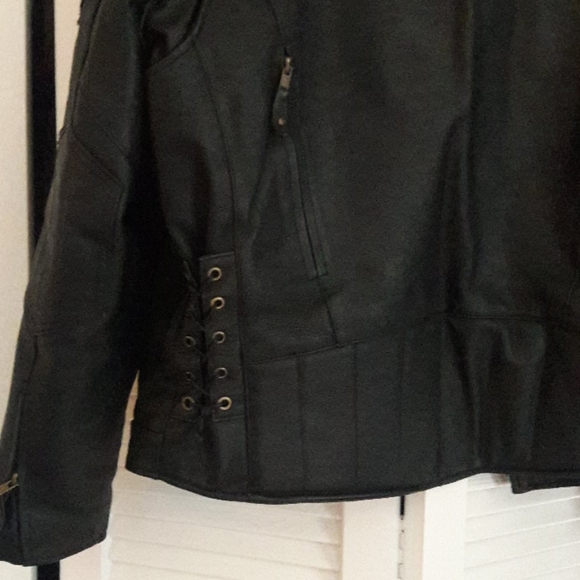 Black leather biker jacket - Picture 6 of 9